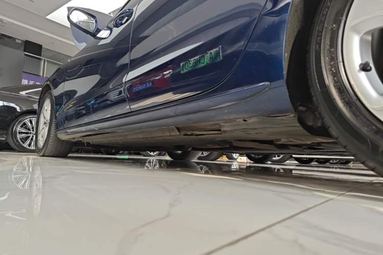 Used Audi A5 2016 Sportback 45 TFSI Left Side Sill