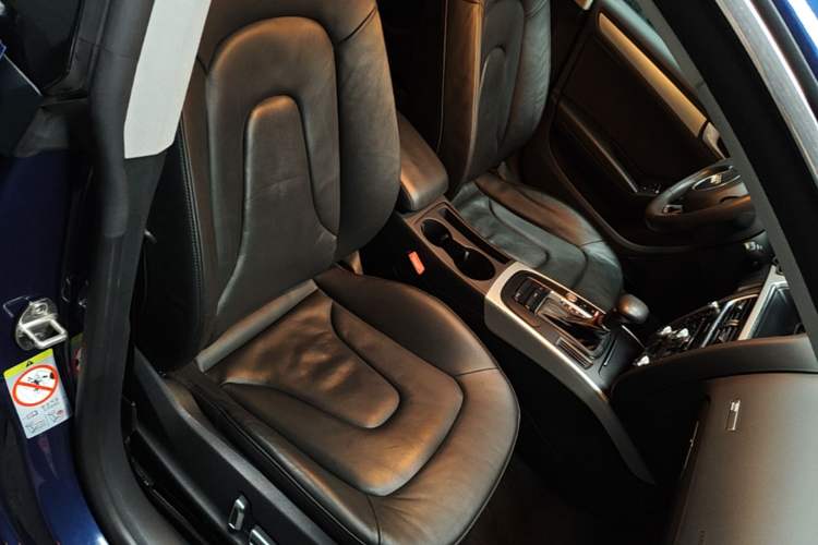 Used Audi A5 2016 Restyled Sportback 45 TFSI Comfort Version Right Front Seat