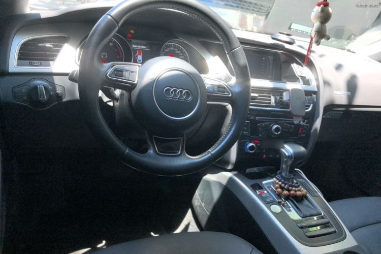 Used Audi A5 2016 Restyled Sportback 45 TFSI Comfort Version Steering Wheel