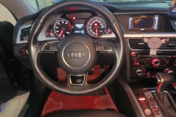 Used Audi A5 2016 Restyled Sportback 45 TFSI Comfort Version Steering Wheel