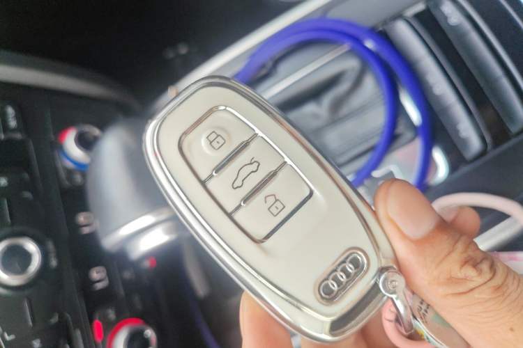 Used Audi A5 2016 Restyled Sportback 45 TFSI Comfort Version Vehicle Key