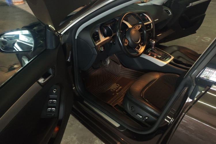 Used Audi A5 2016 Restyled Sportback 45 TFSI Comfort Version Driver Seat