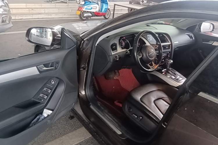 Used Audi A5 2016 Sportback 45 TFSI Driver Seat