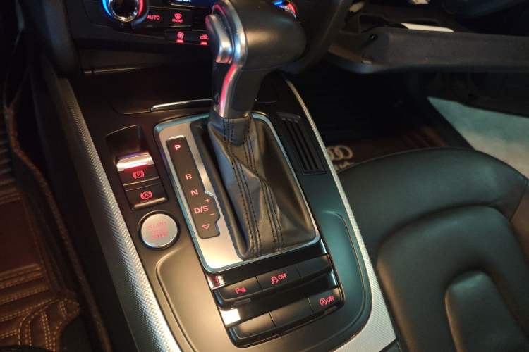 Used Audi A5 2016 Restyled Sportback 45 TFSI Comfort Version Gear Lever