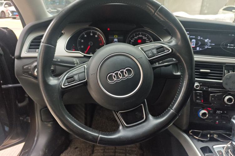 Used Audi A5 2016 Restyled Sportback 45 TFSI Comfort Version Steering Wheel
