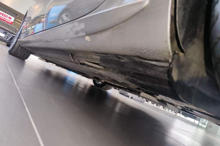 Used Audi A5 2016 Sportback 45 TFSI Left Side Sill