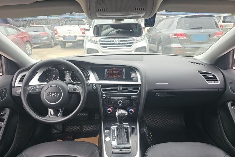 Used Audi A5 2016 Sportback 45 TFSI Center Console