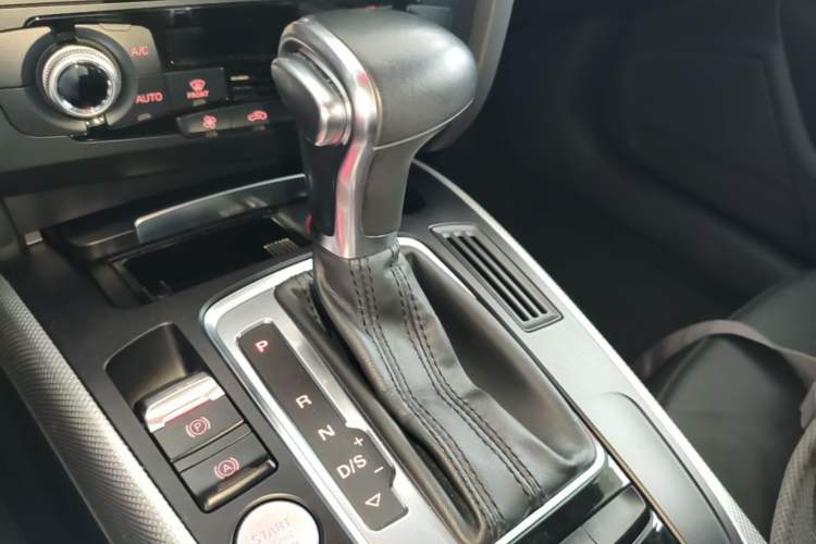 Used Audi A5 2016 Restyled Sportback 45 TFSI Comfort Version Gear Lever