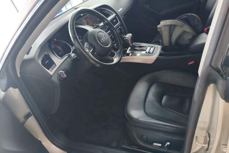 Used Audi A5 2016 Restyled Sportback 45 TFSI Comfort Version Left Front Seat