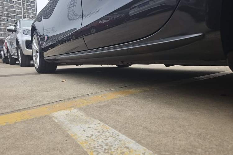 Used Audi A5 2016 Sportback 45 TFSI Left Side Sill