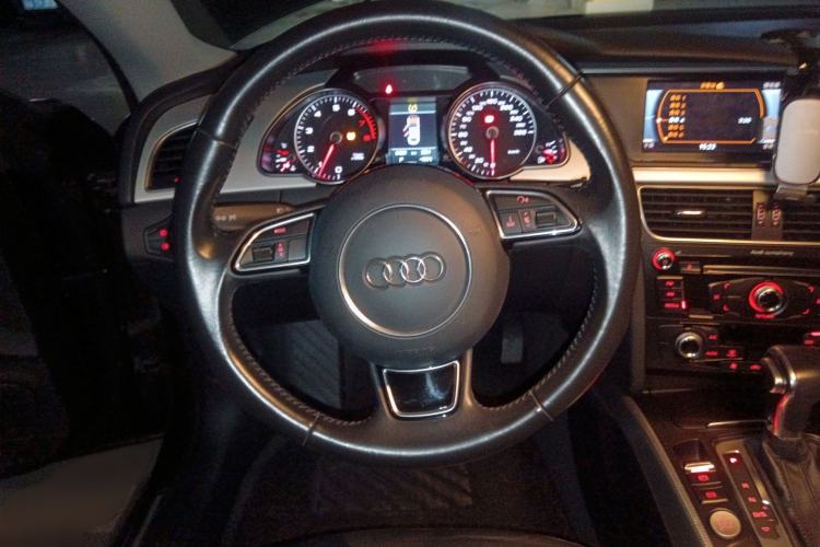 Used Audi A5 2016 Restyled Sportback 45 TFSI Comfort Version Steering Wheel