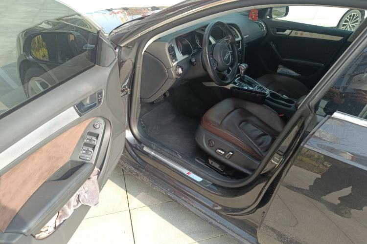 Used Audi A5 2016 Restyled Sportback 45 TFSI Comfort Version Driver Seat