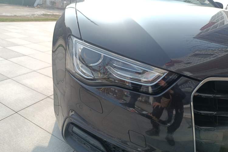 Used Audi A5 2016 Restyled Sportback 45 TFSI Comfort Version Right Front Headlight