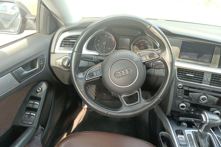 Used Audi A5 2016 Restyled Sportback 45 TFSI Comfort Version Steering Wheel