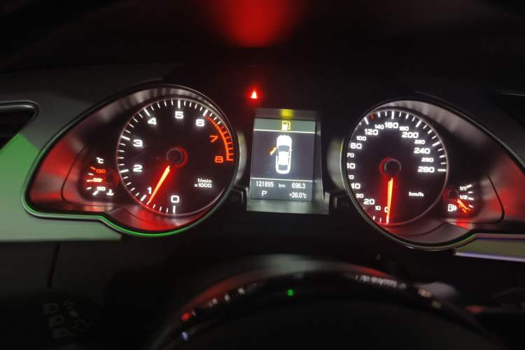 Used Audi A5 2016 Restyled Sportback 45 TFSI Comfort Version Instrument Cluster