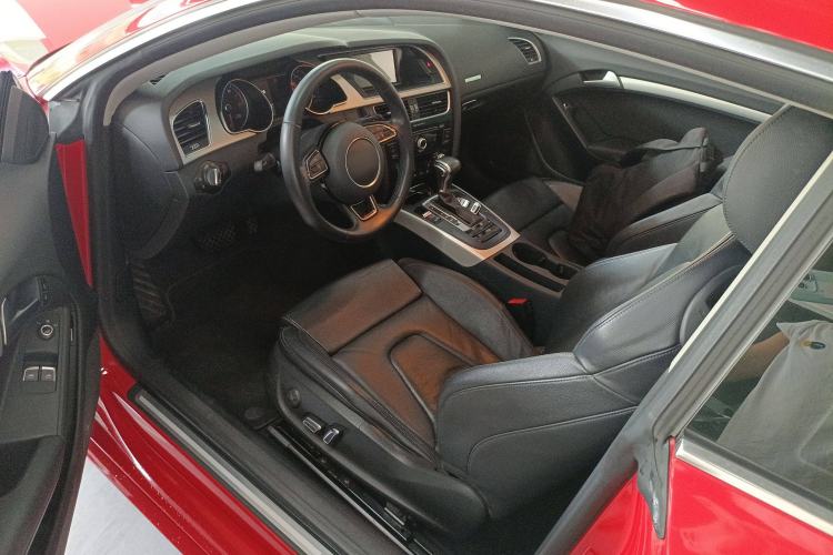 Used Audi A5 2016 Coupe 45 TFSI Ambition Edition Driver Seat