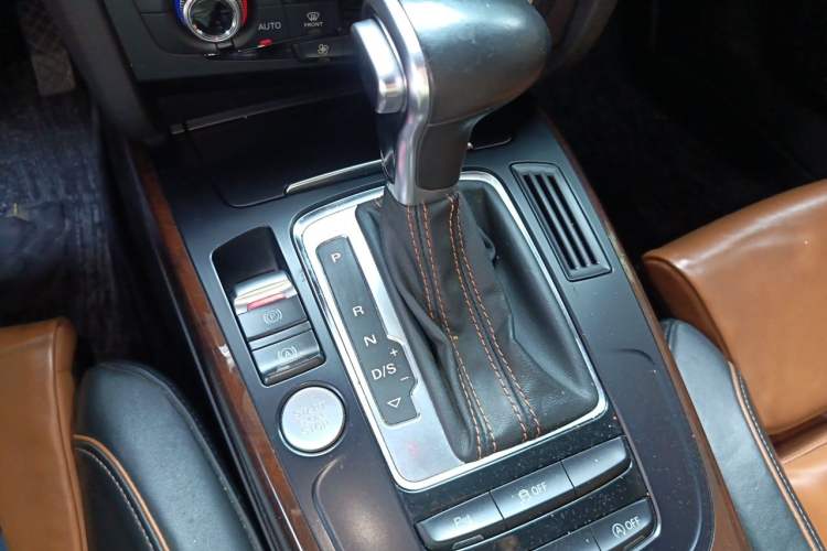 Used Audi A5 2016 Restyled Sportback 35 TFSI Ambition Edition Gear Lever