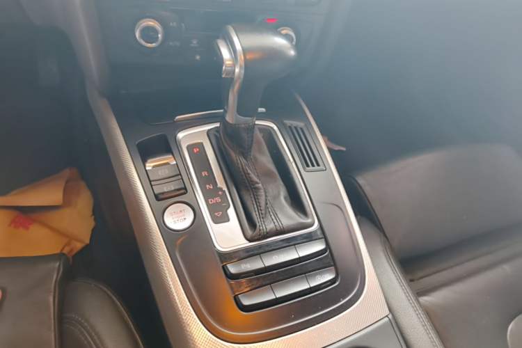Used Audi A5 2016 Facelift Coupe 45 TFSI Comfort Version Gear Lever