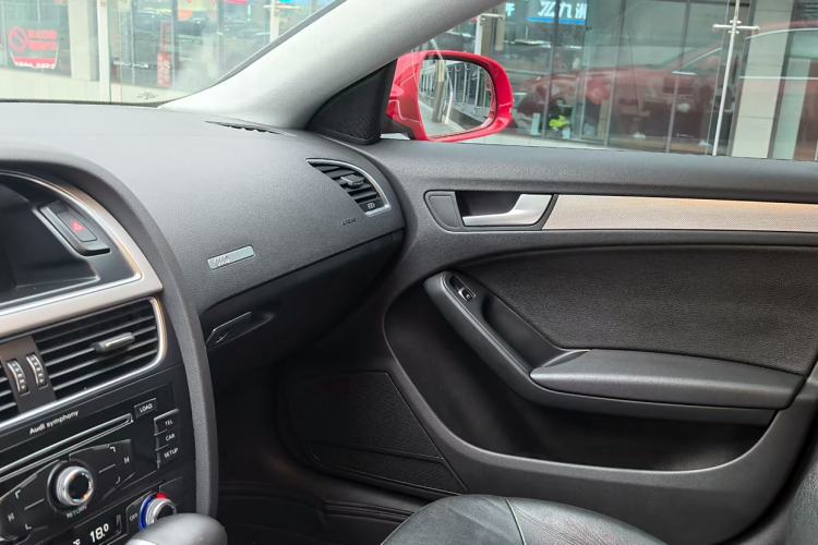 Used Audi A5 2016 Restyled Sportback 45 TFSI Comfort Version Interior 3