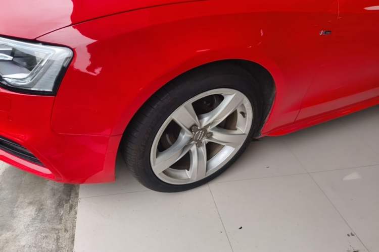 Used Audi A5 2016 Facelift Coupe 45 TFSI Comfort Version Left Front Wheel Hub