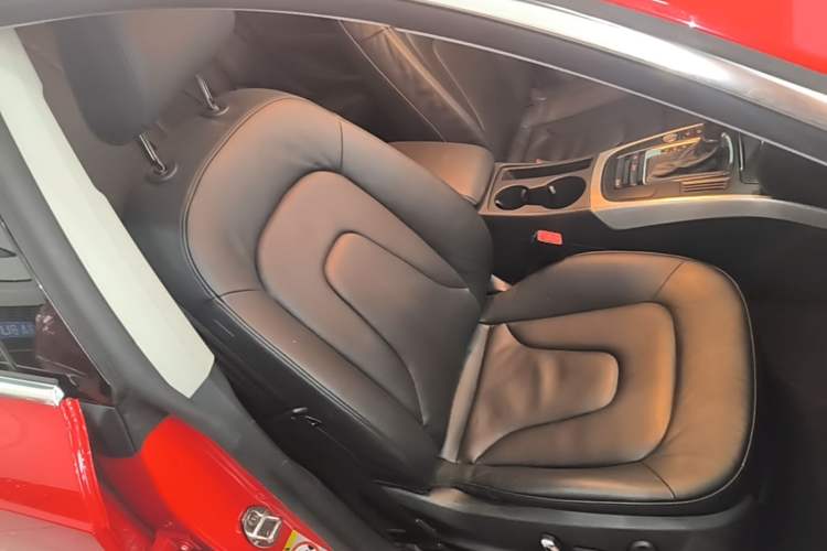 Used Audi A5 2016 Restyled Sportback 45 TFSI Comfort Version Right Front Seat