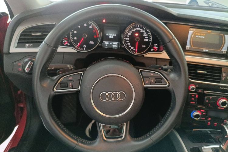 Used Audi A5 2016 Coupe 45 TFSI Ambition Edition Steering Wheel