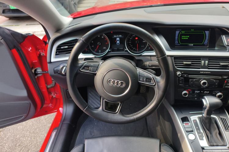 Used Audi A5 2016 Coupe 45 TFSI Ambition Edition Steering Wheel