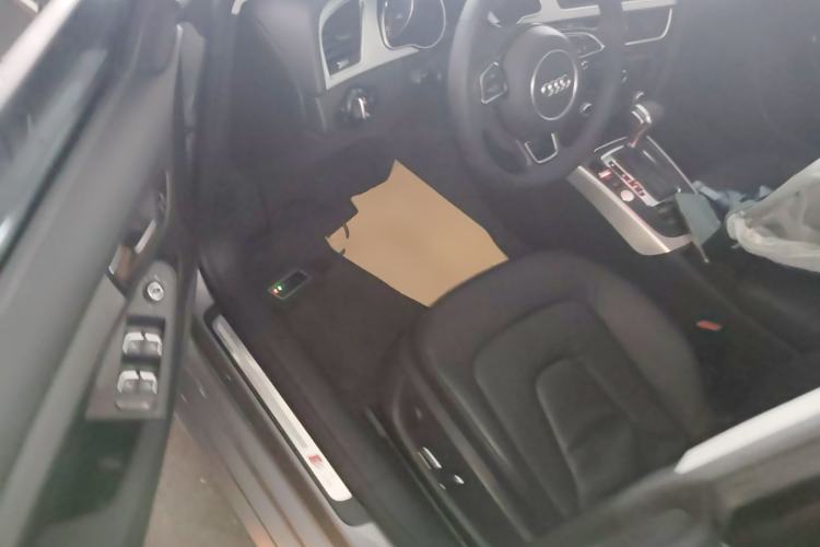 Used Audi A5 2016 Restyled Sportback 45 TFSI Comfort Version Driver Seat