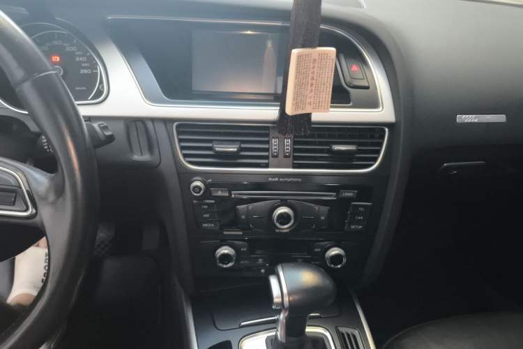Used Audi A5 2016 Sportback 45 TFSI Audio And AC Panel