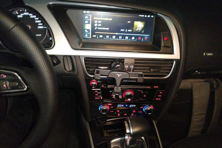 Used Audi A5 2016 Restyled Sportback 45 TFSI Comfort Version Audio And AC Panel