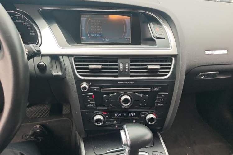 Used Audi A5 2016 Sportback 45 TFSI Audio And AC Panel