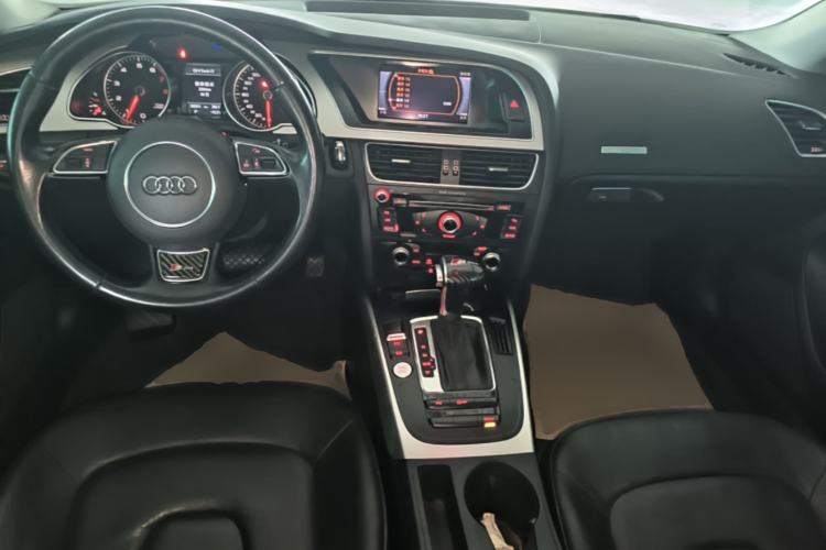 Used Audi A5 2016 Sportback 45 TFSI Center Console