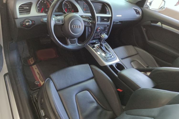 Used Audi A5 2016 Facelift Coupe 45 TFSI Comfort Version Center Console