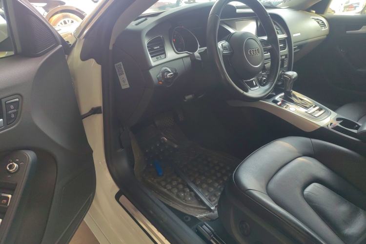 Used Audi A5 2016 Restyled Sportback 45 TFSI Comfort Version Driver Seat