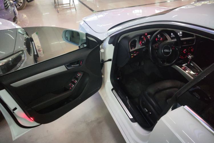 Used Audi A5 2016 Sportback 45 TFSI Driver Seat