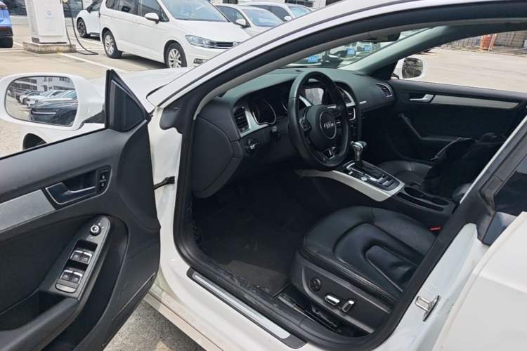 Used Audi A5 2016 Sportback 45 TFSI Driver Seat