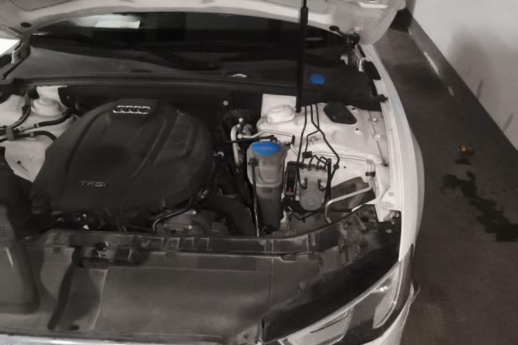 Used Audi A5 2016 Restyled Sportback 45 TFSI Comfort Version Engine Bay Left