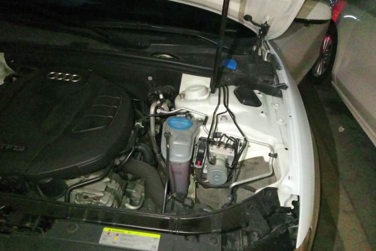 Used Audi A5 2016 Cabriolet 45 TFSI Comfort Model Engine Bay Left