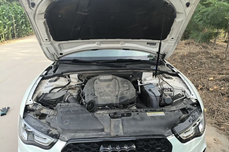 Used Audi A5 2016 Sportback 45 TFSI Engine Bay