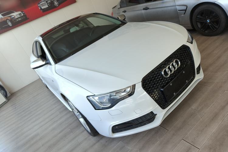 Used Audi A5 2016 Facelift Coupe 45 TFSI Comfort Version Front Right 45 Deg