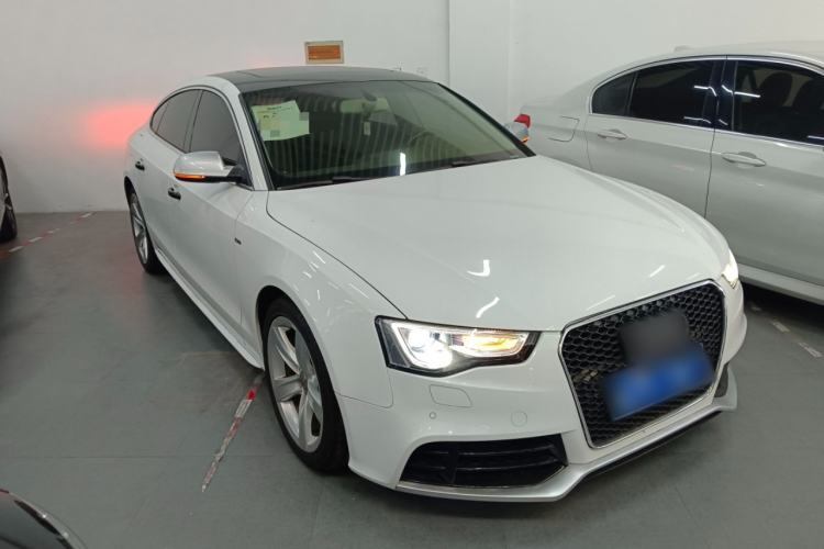 Used Audi A5 2016 Restyled Sportback 45 TFSI Comfort Version Front Right 45 Deg