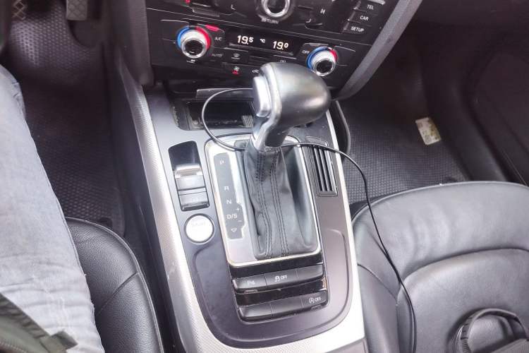 Used Audi A5 2016 Sportback 45 TFSI Gear Lever