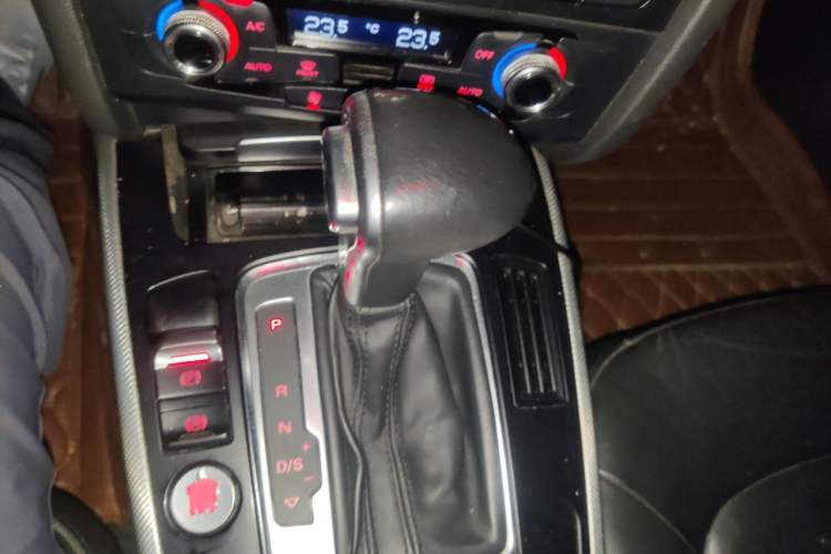 Used Audi A5 2016 Sportback 45 TFSI Gear Lever