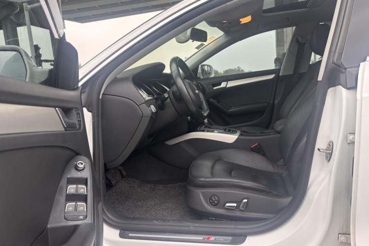 Used Audi A5 2016 Restyled Sportback 45 TFSI Comfort Version Interior 1