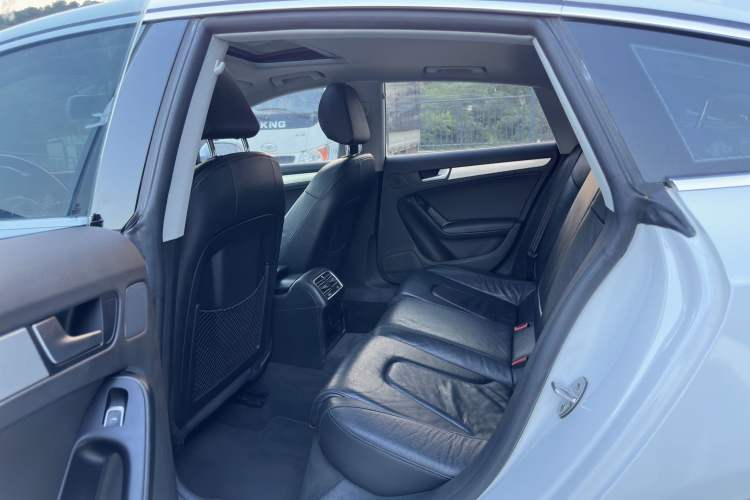 Used Audi A5 2016 Restyled Sportback 45 TFSI Comfort Version Interior 3