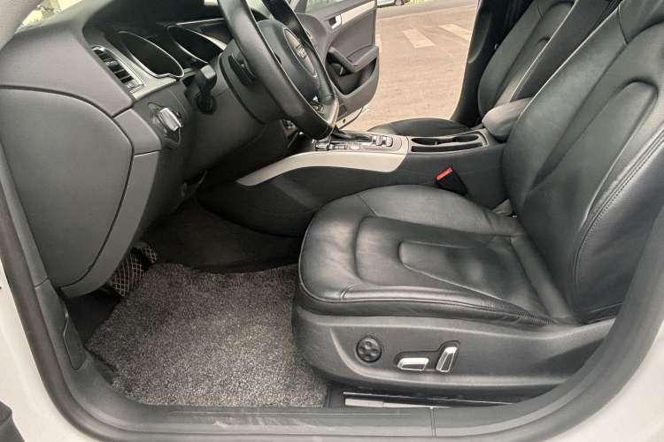 Used Audi A5 2016 Restyled Sportback 45 TFSI Comfort Version Left Front Seat