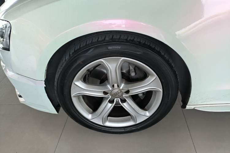 Used Audi A5 2016 Sportback 45 TFSI Left Front Wheel Hub