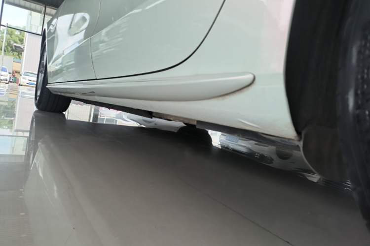 Used Audi A5 2016 Sportback 45 TFSI Left Side Sill