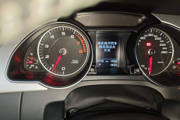 Used Audi A5 2016 Restyled Sportback 35 TFSI Ambition Edition Odometer Close Up