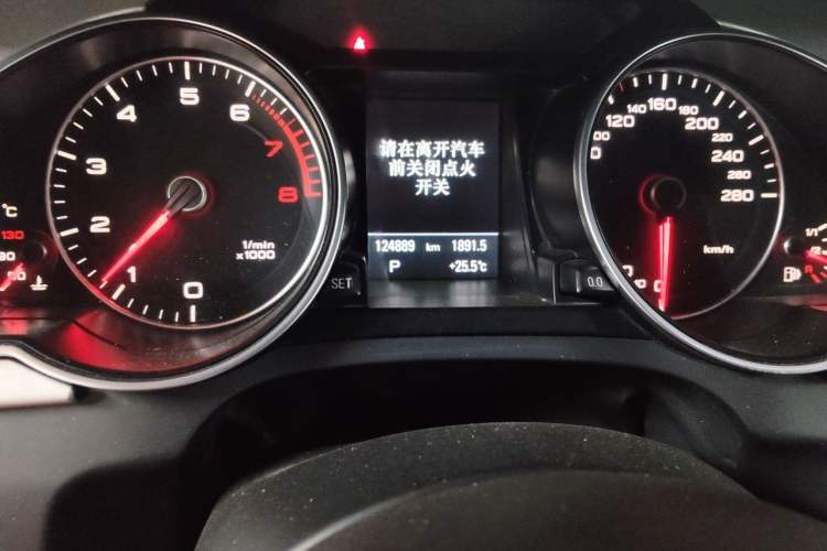 Used Audi A5 2016 Cabriolet 45 TFSI Ambition Edition Odometer Close Up
